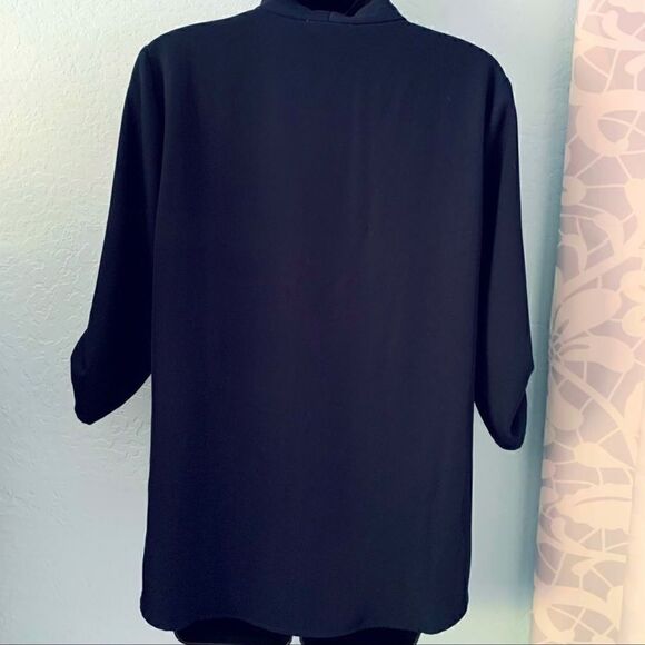 Calvin Klein Navy Blue Pullover Blouse With 3/4 Button Sleeves Size Medium/Large - Picture 4 of 6